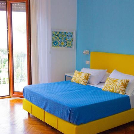 Sorrento Central And Sea View Flats Екстер'єр фото