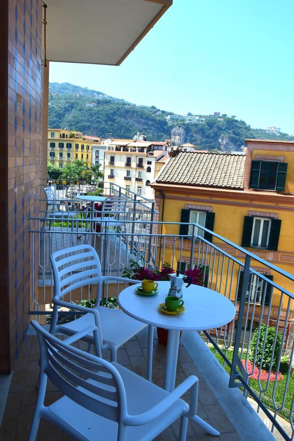 Sorrento Central And Sea View Flats Екстер'єр фото