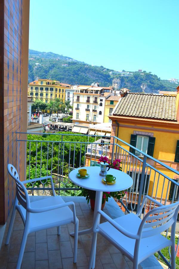 Sorrento Central And Sea View Flats Екстер'єр фото